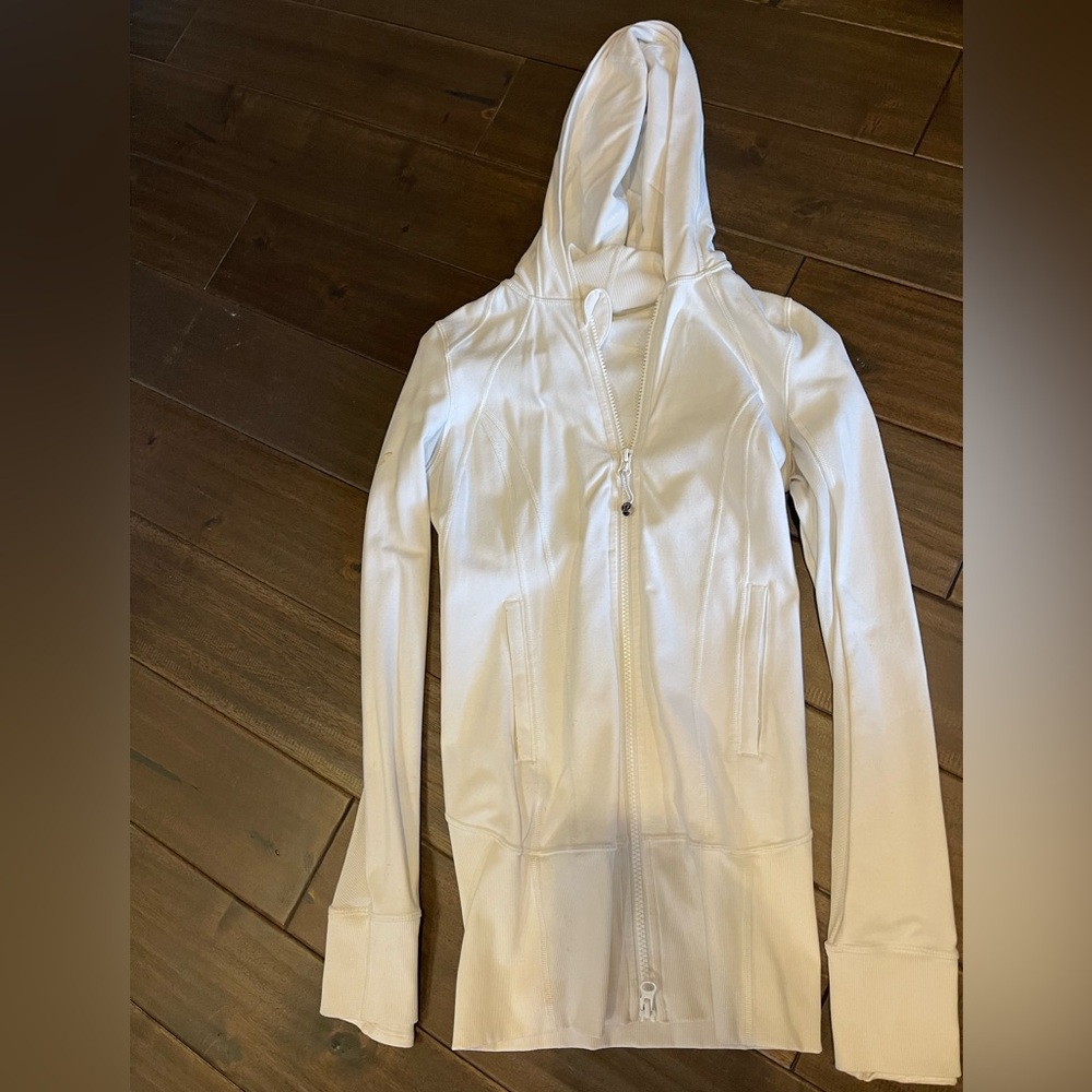 Lululemon Zip-Up in White size fits 0-2